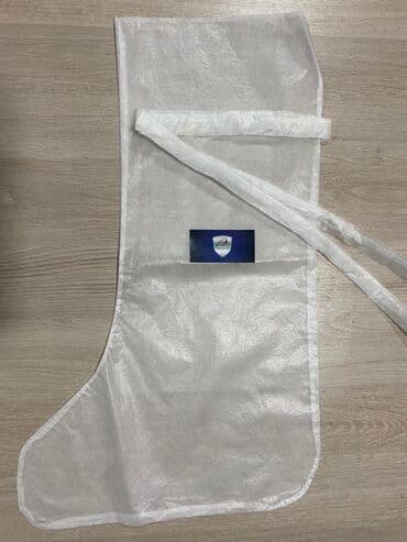 Продются СИЗы Бахилы высокие ламинированные, халат одноразовый, из