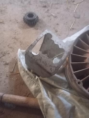 резка наклейки: Продаю запчасти на т25 — 3