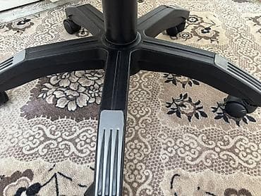 кресло кожа: Офисное кресло, С колесиками, цвет - Серый — 4