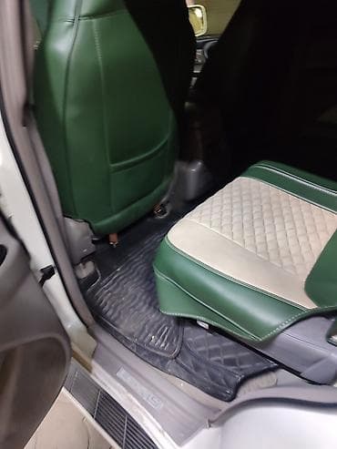 Продажа авто: Toyota Land Cruiser: 2005 г., Внедорожник — 2