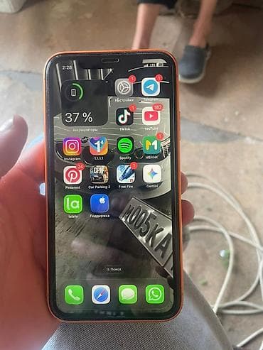 s 5 5: IPhone 11, Новый, 128 ГБ, Оранжевый, 83 % — 2