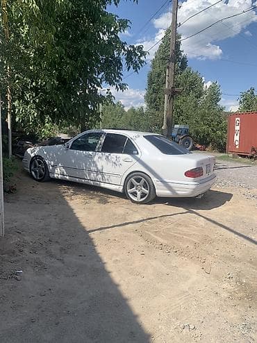 Продажа авто: Mercedes-Benz E-класс AMG: 2001 г., 3.2 л, Автомат, Бензин — 3