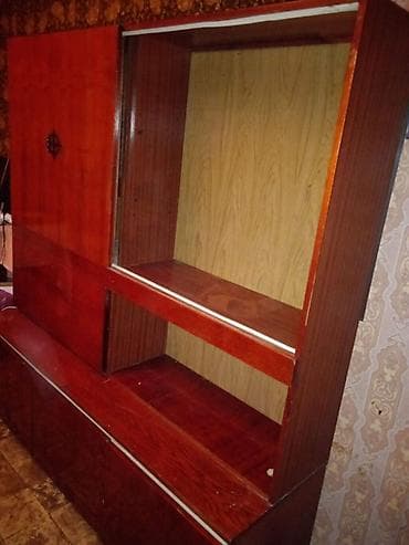 Серванты: В продаже шкаф-сервант советский. Состоянее среднее, еще вполне — 2