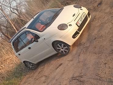 Chevrolet Matiz: 2012 г., 0.8 л, Механика, Бензин, Хэтчбэк