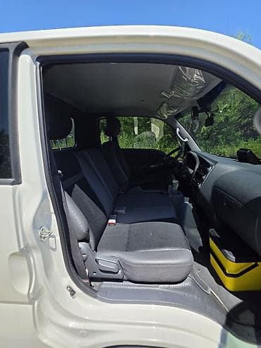 kia sonata: Kia Bongo (K2500/K2700) — компактный бортовой грузовик - Тип кузова — 8