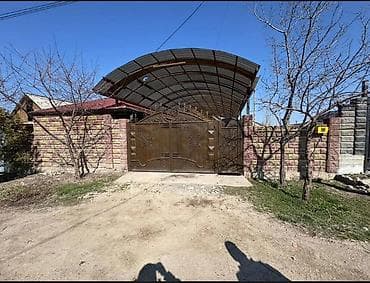 Кыймылсыз мүлк: 🏡 ПРОДАЁТСЯ ДОМ — Арча-Бешик 📍 Район: Арча-Бешик 📐 Площадь участка: 4 — 3