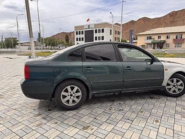 кпп «константиновка»: Volkswagen Passat: 1997 г., 1.8 л, Кол менен иштөөчү, Газ, Седан — 7