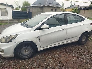 пасса: Hyundai Solaris: 2014 г., 1.6 л, Ручные, Бензин, Седан — 5