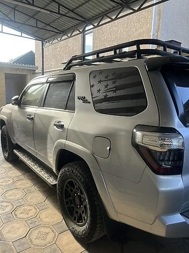 авто подголовник: Toyota 4Runner: 2019 г., 4 л, Автомат, Бензин, Внедорожник — 2