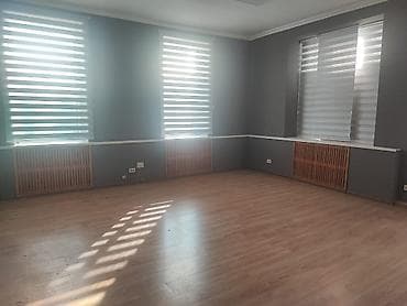 ахунбаева матросова: Ахунбаева Сдается в аренду офисное помещение 2-этаж Без мебели — 1