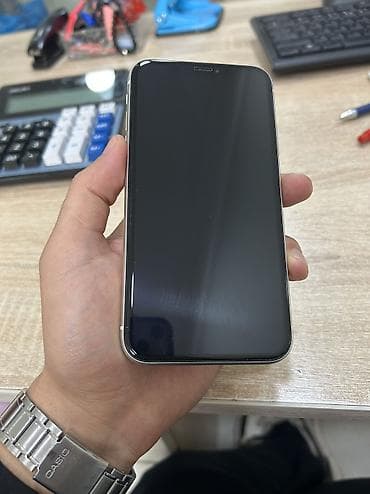 nokia e90: IPhone 11, Б/у, 128 ГБ, Белый — 1