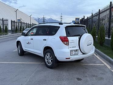 Транспорт: Toyota RAV4: 2008 г., 2.4 л, Автомат, Бензин, Кроссовер — 4