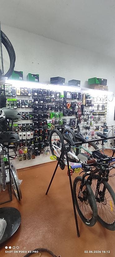 сеп шина: VELO MESTO — веломагазин и мастерская. Что предлагаем: - Полный — 3