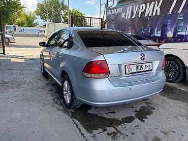 грузовой авто: Volkswagen Polo: 2013 г., Механика, Бензин, Седан — 5
