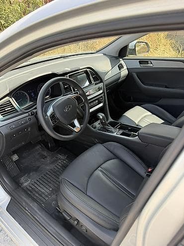 Продажа авто: Hyundai Sonata: 2021 г., Автомат, Седан — 4