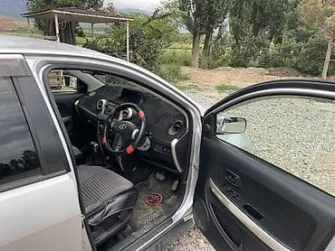 зил пропан: Toyota Ist: 2003 г., 1.3 л, Автомат, Бензин, Хэтчбэк — 3
