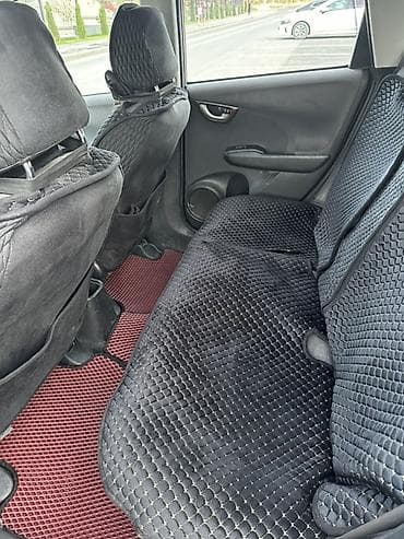 subaro legacy: Honda Fit: 2009 г., 1.5 л, Автомат, Бензин, Хэтчбэк — 7