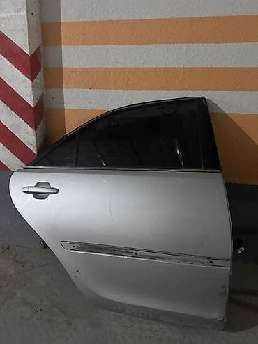 реставрация двери из массива: Задняя правая Toyota — 2