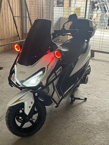 скутер водной: Макси-скутер Yamaha, 150 куб. см, Бензин, Б/у — 2