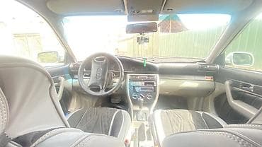 аванта 1996: Audi A6: 1995 г., 2 л, Автомат, Бензин, Седан — 4