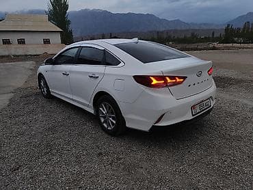 Hyundai Sonata: 2021 г., 2 л, Автомат, Газ, Седан — 6
