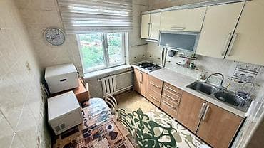 7 мкр: 3 комнаты, 62 м², 105 серия, 9 этаж, Косметический ремонт — 9