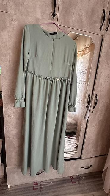 Повседневное платье, Длинная модель, Прямое, M, Стандарт