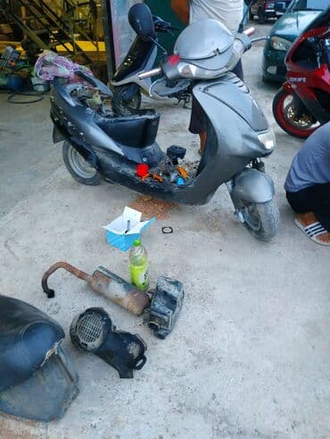 скутеры мопеды: Скутер 100куб 4х такный — 4