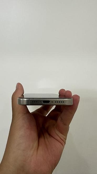 pixel 3a: IPhone 15 Pro, Б/у, 128 ГБ, Natural Titanium — 3