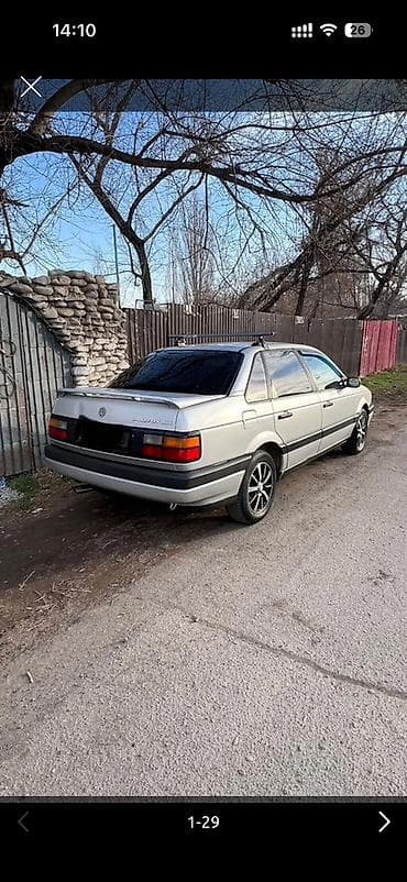 tesla model y: Volkswagen Passat: 1989 г., Седан — 9