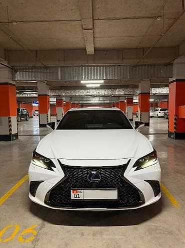 шиток на трактора: Lexus ES: 2022 г., 2.5 л, Автомат, Гибрид, Седан — 2