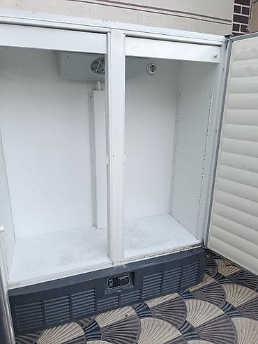 магазинный холодильник: Двухдверный холодильный шкаф Ariada R1400L - Тип: профессиональный — 2