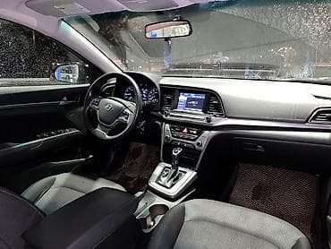 daewoo ravon: Hyundai Elantra: 2018 г., 2 л, Автомат, Бензин, Седан — 5