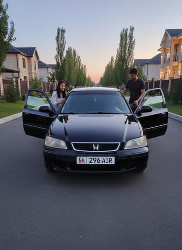 дом на обмен: Honda Civic: 2000 г., 1.4 л, Автомат, Бензиновая, Хэтчбэк — 2