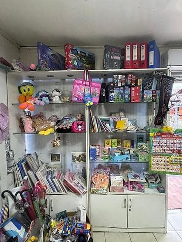 Соода жабдуулары: Торговая витрина/стеллаж с застеклёнными полками Описание: - — 1