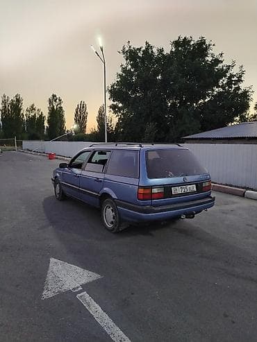 Volkswagen Passat Variant: 1992 г., 1.8 л, Механика, Бензин, Универсал — 2