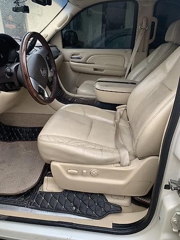 Продажа авто: Cadillac Escalade: 2007 г., Автомат, Бензин, Внедорожник — 4
