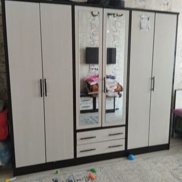 Шкафы для ванной: Шкаф 6дверный,высокийвместительныйсостояние отличное25000с — 1