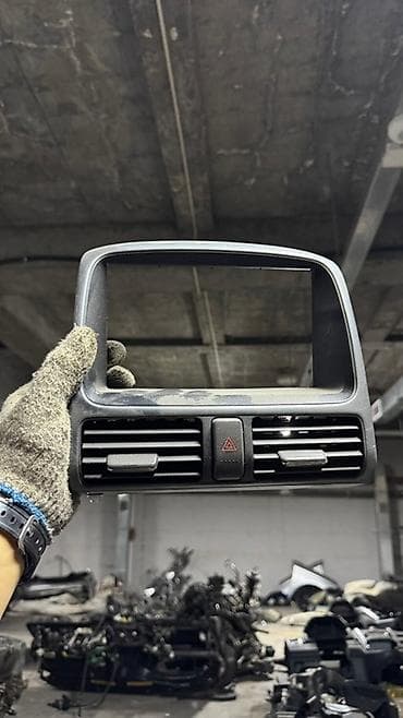 Центральная консоль Honda