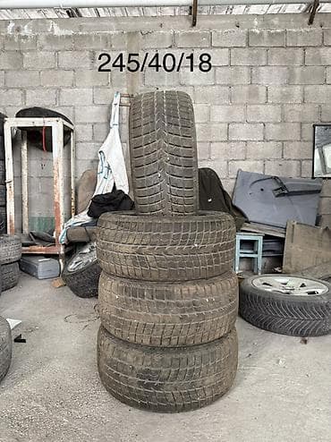 24540 r18: Идеал, почти новые. Комплект зимних шин 245/40 R18 - Размер — 1