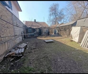 сдаю дом жибек жолу: Үй, 60 кв. м, 4 бөлмө, Менчик ээси, Эски ремонт — 2