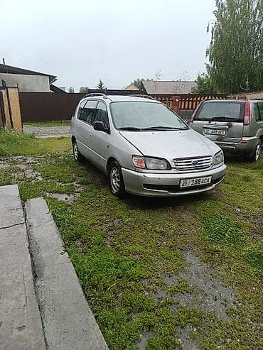 тоето пикник: Toyota Picnic: 1999 г., 2.2 л, Механика, Дизель, Минивэн — 4