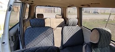 унаа тетиктери: Toyota Noah: 2002 г., 2 л, Автомат, Бензин, Вэн/Минивэн — 5