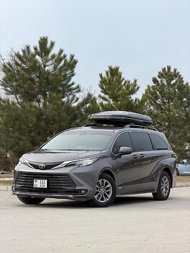 lexus es: Toyota Sienna: 2021 г., 2.5 л, Гибрид, Минивэн — 4