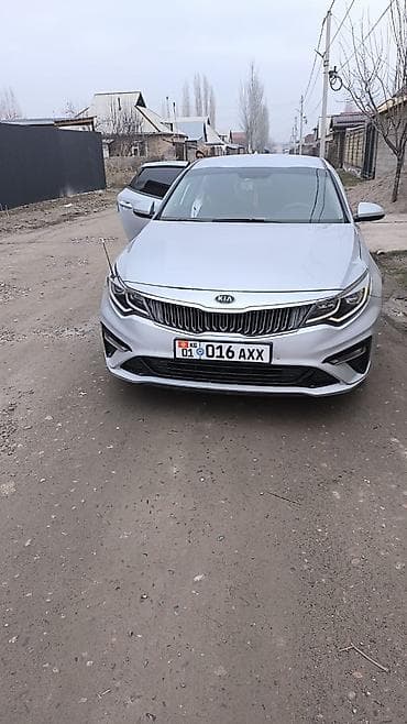 ki k5: Kia K5: 2018 г., Седан — 5