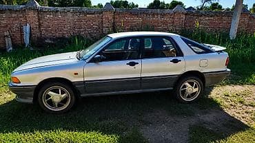 Mitsubishi Galant: 1990 г., 2 л, Механика, Бензин, Седан