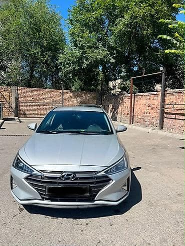 Hyundai Avante: 2018 г., 1.6 л, Автомат, Газ, Седан