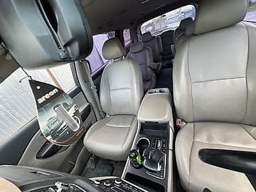 авто в такси: Kia Carnival: 2019 г., Автомат, Минивэн — 2