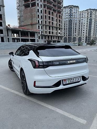 xpeng p7: Zeekr 001: 0.1 л | 2022 г. Фастбек — 4