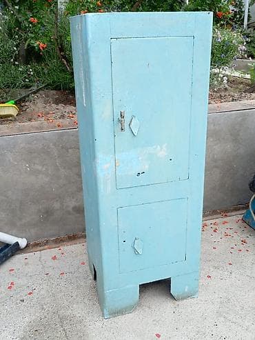 Эмерек: Шаймандар үчүн шкаф, Бар — 2